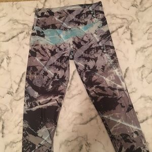 DONATING TMRW onzie cropped leggings 🧘🏼‍♀️